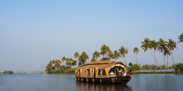 xandari-riverscapes_houseboat-scaled